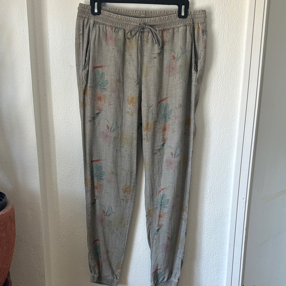 Linen floral jogger